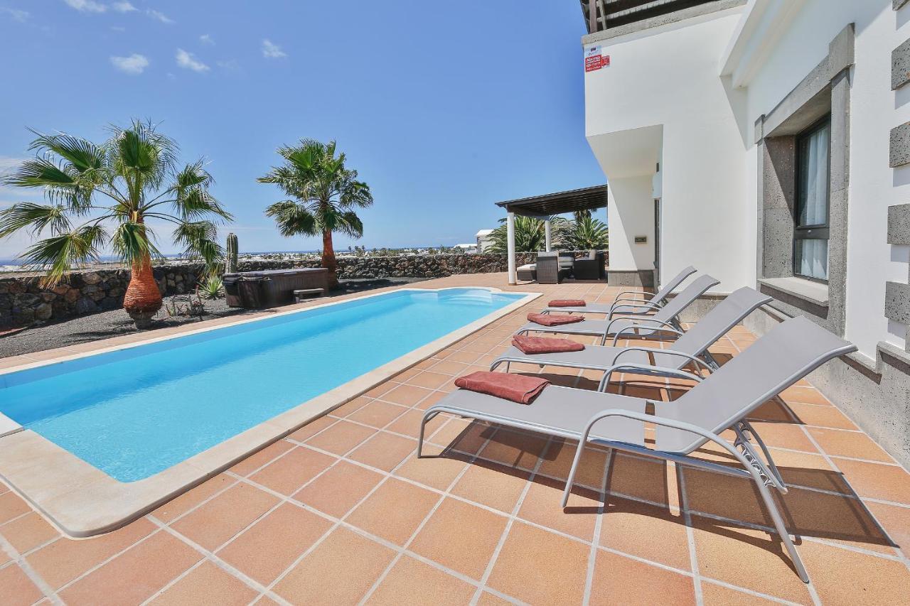 Villa Sea Winds Lanzarote à Playa Blanca  Extérieur photo