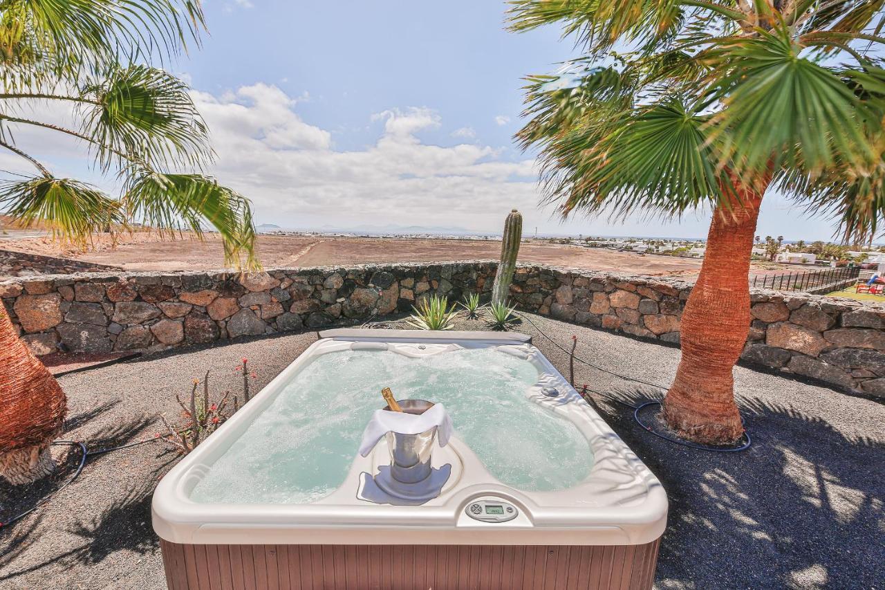 Villa Sea Winds Lanzarote à Playa Blanca  Extérieur photo